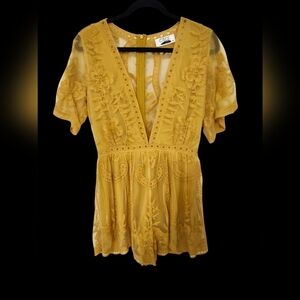 NWOT Cage M Mustard Lace Jumper
